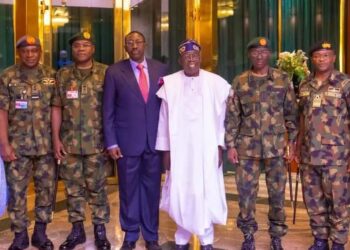 PRESIDENT TINUBU RETIRES ALL SERVICE CHIEFS, ADVISERS, COMPTROLLER GENERAL OF CUSTOMS, APPOINTS NEW ONES