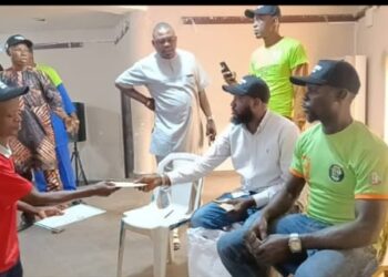 Rep Ali Empowers Fish Farmers In Mushin 1 Community.