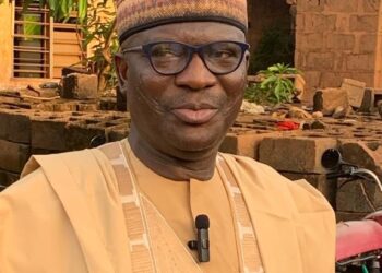 NASU Honors Former Director General, National Productivity Centre, Dr Kashim Akor.