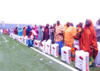 Governor Radda Distributes 4,019 Rice Bags, Cash to Widows, Divorcees, Aged in Katsina LG.