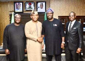 Minister of Steel Development Meets Chief Executive, Presidential CNG Initiative