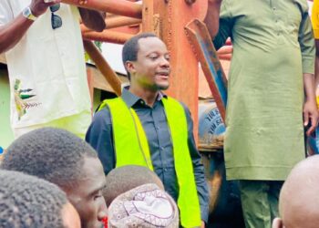 Kogi Lawmaker, Akus Boost Provision of Water in Ankpa Township, Flags off another Borehole.