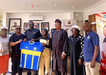 Oyo Gov’t Names Coach Ayeni As Technical Adviser, Crown FC