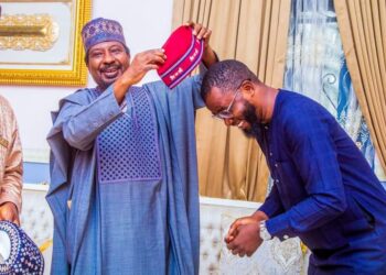 Senator Barau receives popular Kannywood singer, Ali Jita, to APC from NNPP .
