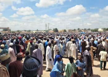Dan Isa Zazzau, Umar Shehu Idris Buried in Zaria.