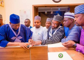 Gov Radda Pays Unscheduled Visit to Katsina Revenue House 
