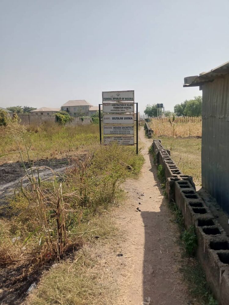 Abandoned Islamic Foundation Hospital , Gwagwalada Yearns for Completion .