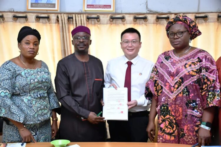 Oyo RAAMP Signs N16bn Contract for Construction of 68km Road Project.