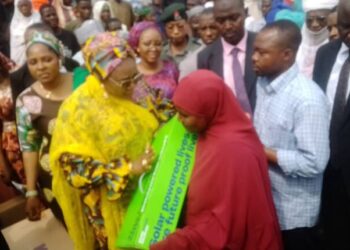 Minister distributes FG’s Ramadan Palliatives to 400 Keffi Residents