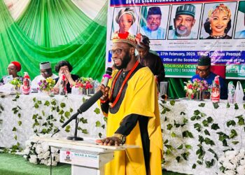 Evangelist Prof. C.J Osim Receives Award of Legacy Street Drive