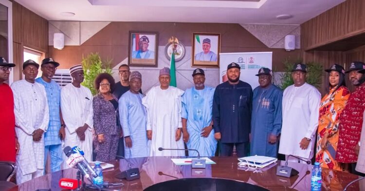 25 Years After : FG, IPAC Collaborates to Deepen Nigeria’s Democracy .