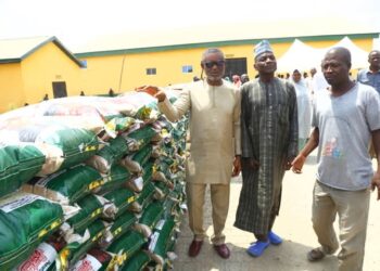 Ramadan: Wike Distributes 10,000 Bags of Rice to the Needy.