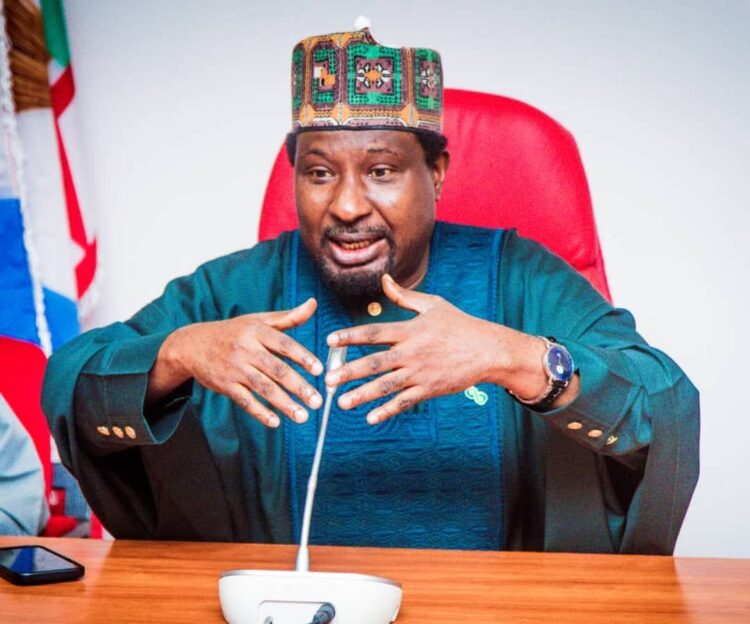 Senator Barau Awards Scholarships to 1,000 Undergraduates in Kano