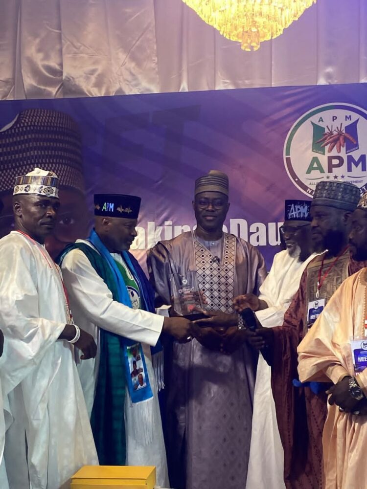 APM Commends Makinde, Honored Him over opposition roles